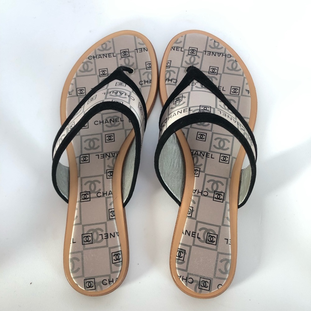 Chanel thongs silver sandals NEW